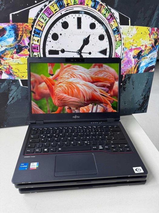 Ультрабук Fujitsu U7311/4G LTE/гарний стан/є кількість/робота,офіс