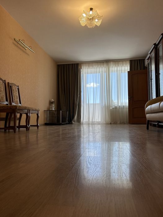 Продаж квартири площею 117 м.кв