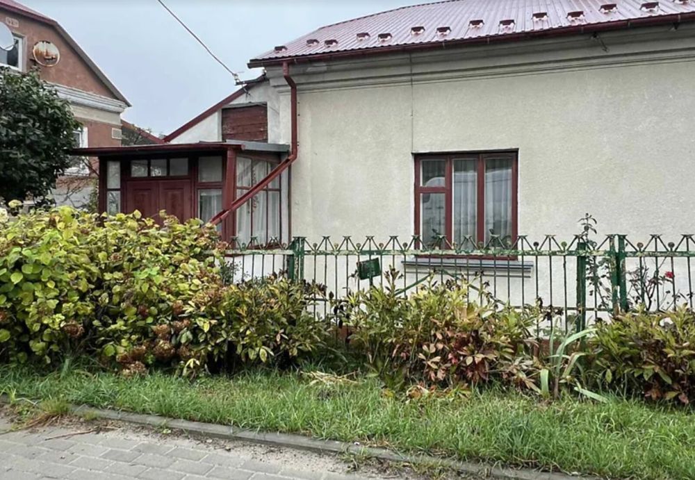Продаж частини будинку на Дружбі