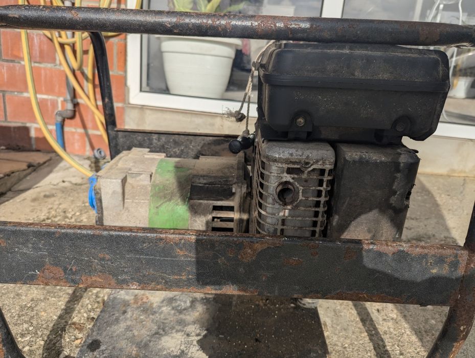 Gerador gasolina Briggs & Stratton 5cv