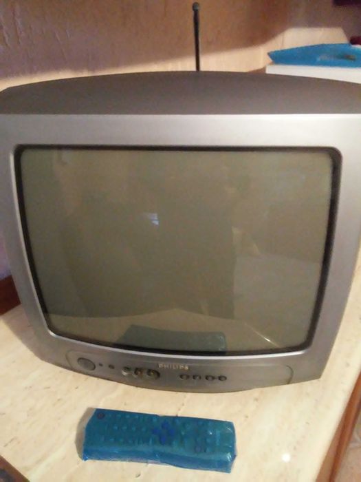 Sprzedam telewizor marki " PHILIPS ".