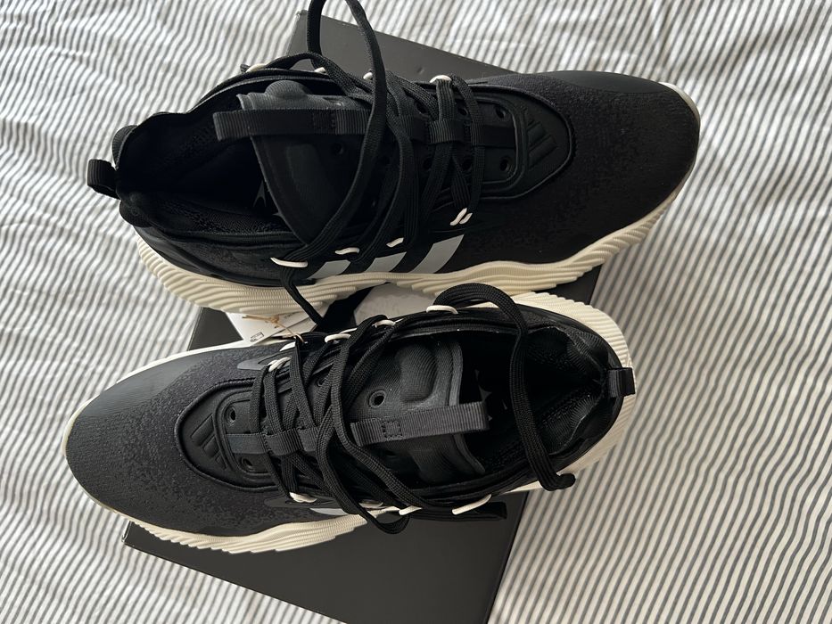 Tenis Adiadas Trae Yong 3 Basquetebol.