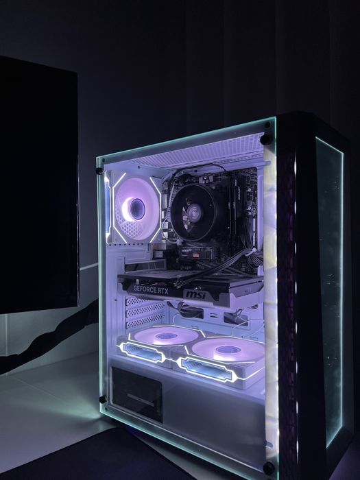 Pc gaming RTX 5060 ti + Monitor curvo samsung 144hz