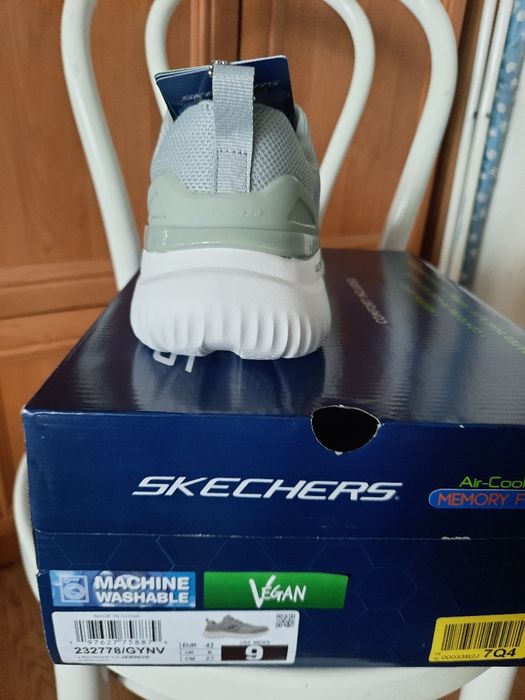Nowe buty męskie Skechers rozmiar 42