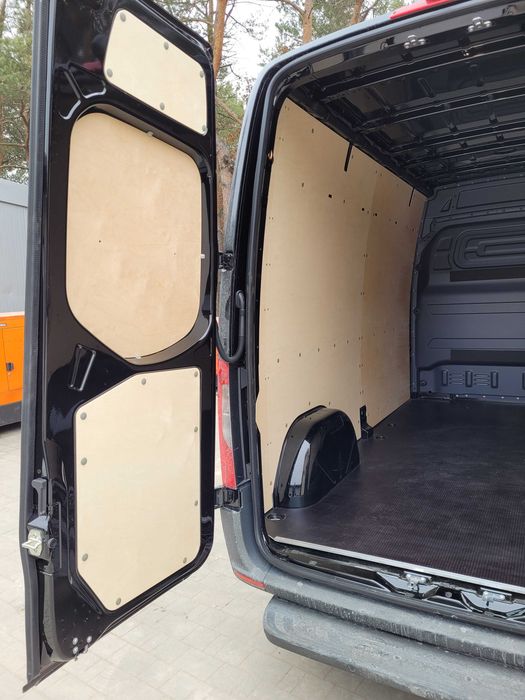 Podłoga   busa Sprinter Crafter