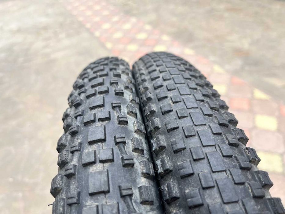 Гума 27,5: MSC TIRES Tractor 2C XC Race TLR Proshield 2,2 + MSC TIRES Roller 2C XC Race TLR Proshield 2,1