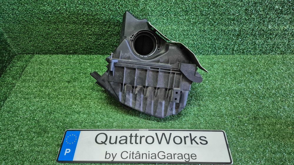 Caixa Filtro Ar Audi A4 B7 8E 2.0 TFSI Ref. 03G133835A Original em excelente estado