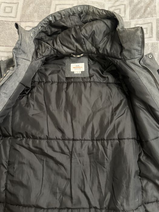 Продам пальто merrell