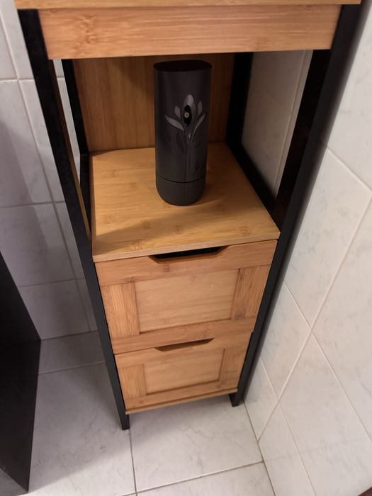 Estante de madeira 1.40 altura e 30 largura