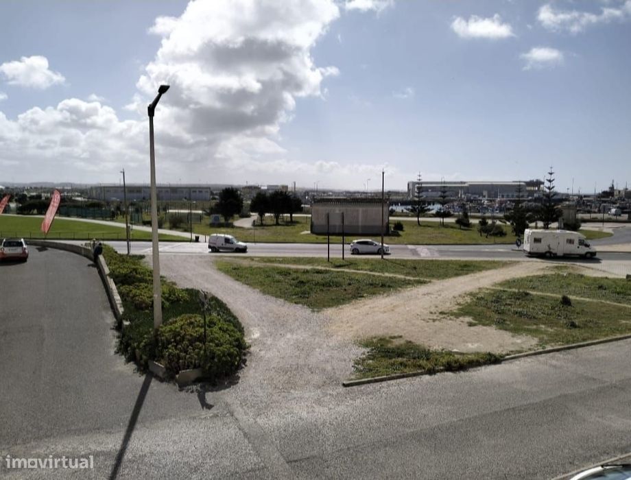 Apartamento T1 em Peniche – A 200 metros da Praia da Cova de Alfarroba — Peniche, Leiria