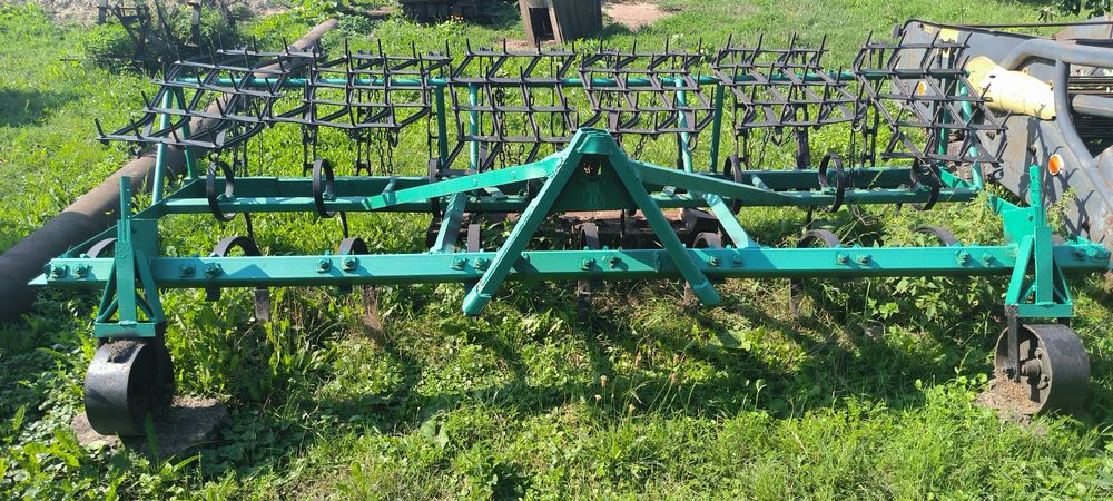 Продам культиватор до ЮМЗ,МТЗ.