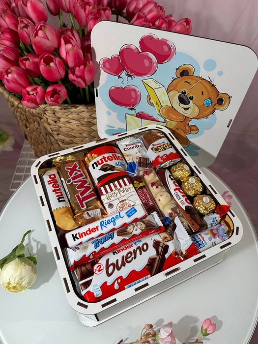 Солодкий бокс з ведмедиком | готовий подарунок Kinder