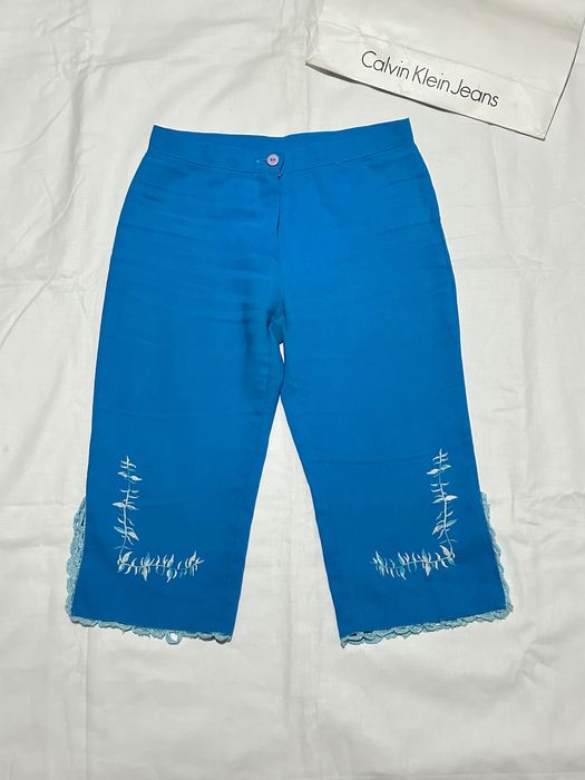 Підліткові/дитячі блакитні капрі, сині літні бриджі з вишивкою