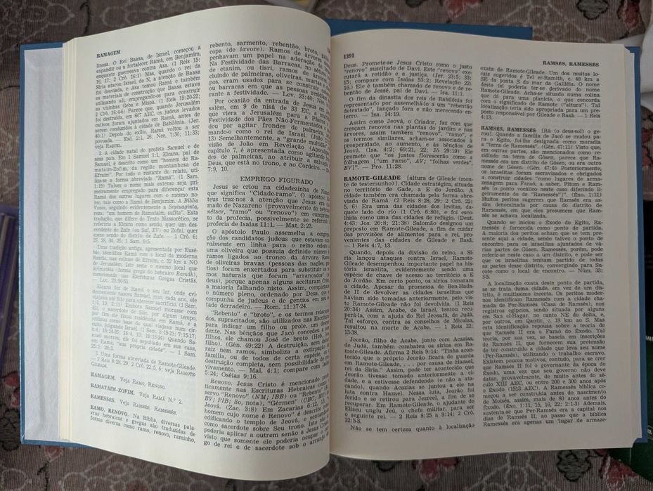 Ajuda ao Entendimento da Bíblia (4 volumes)