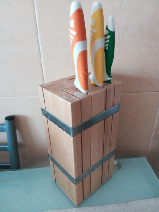 Knife Block440101491977103361