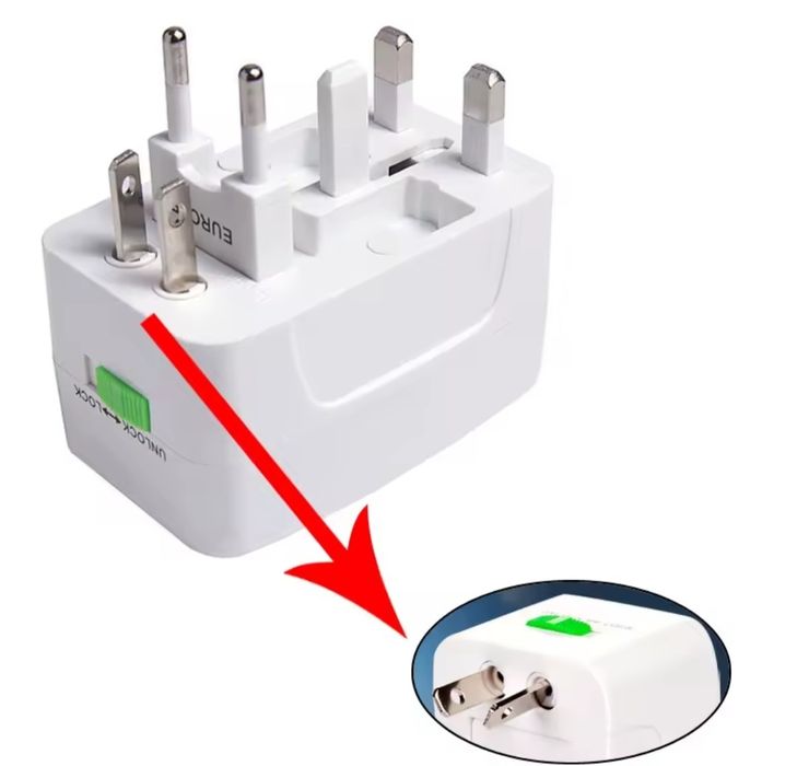 Перехідник універсальний для розеток Travel Universal Adapter
