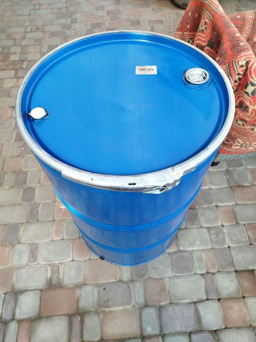 Каністри пластикові