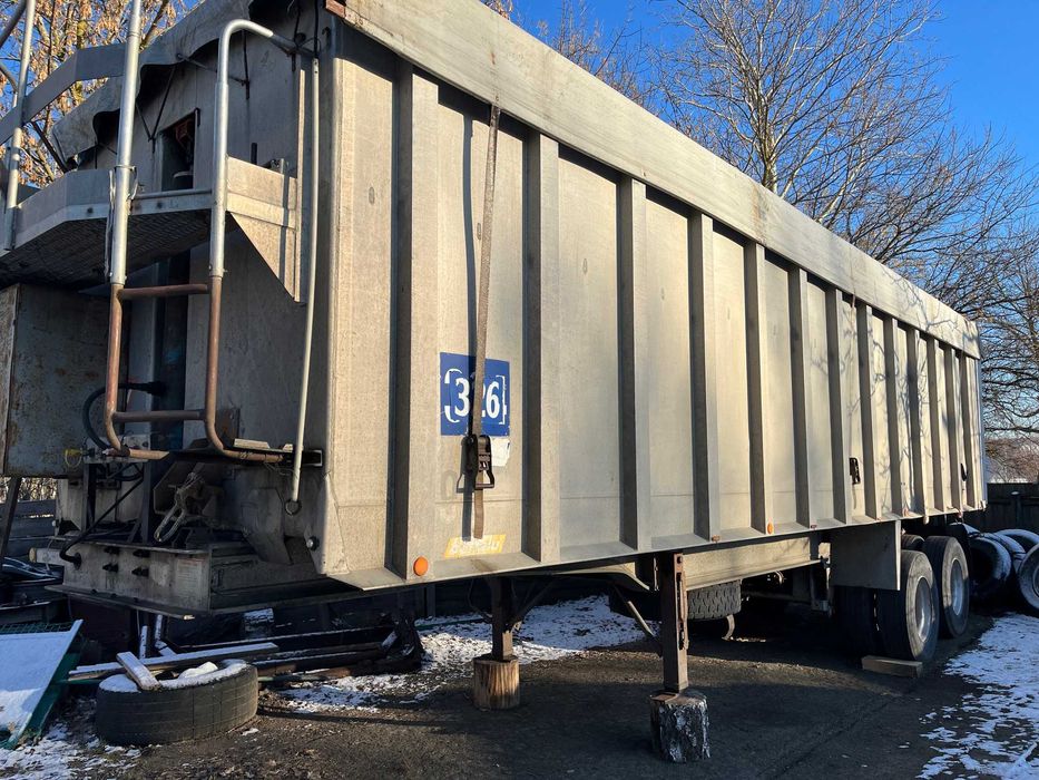 напівпричіп самоскид Benalu