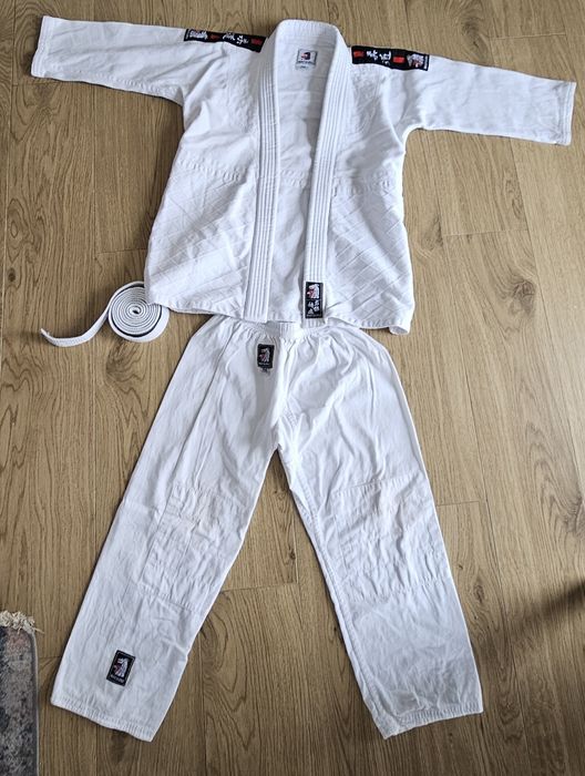 Judoga Matsuru 150 biała z pasem