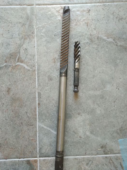 Прдам рульова рейка+черв'як таврія