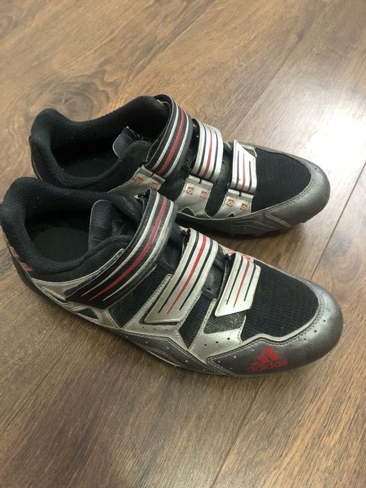 Велокроссовки adidas 44р 28см стілька