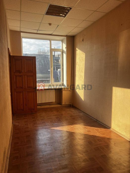 Просторий офіс 34 м² в оренду