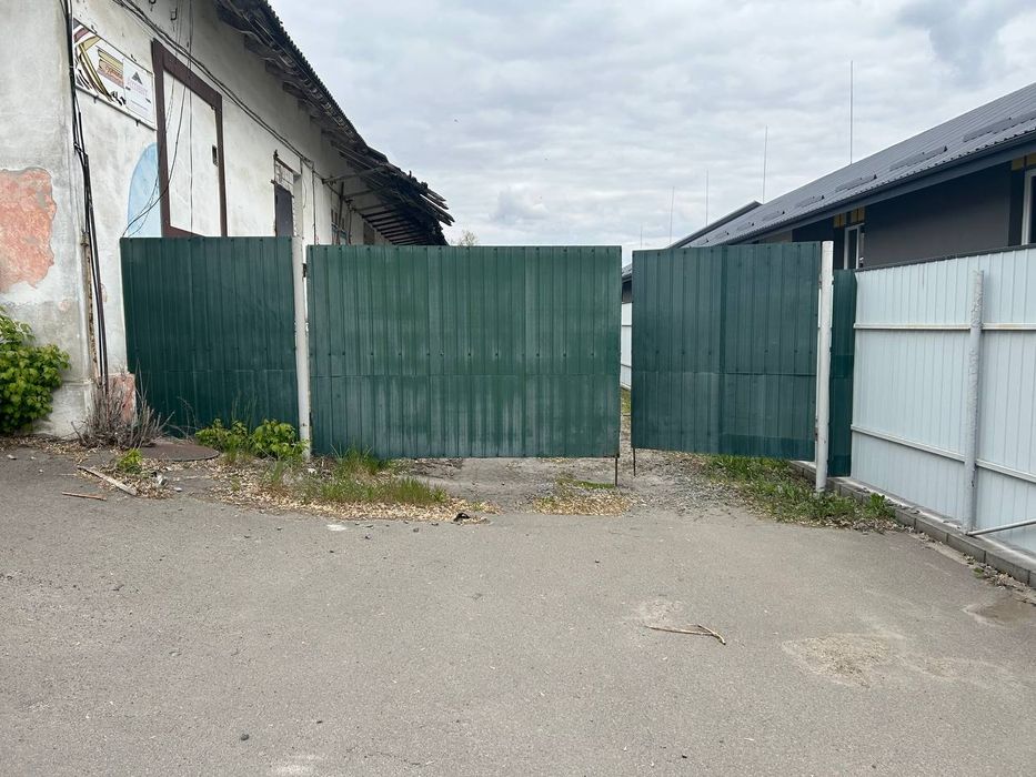 Здається складське приміщення