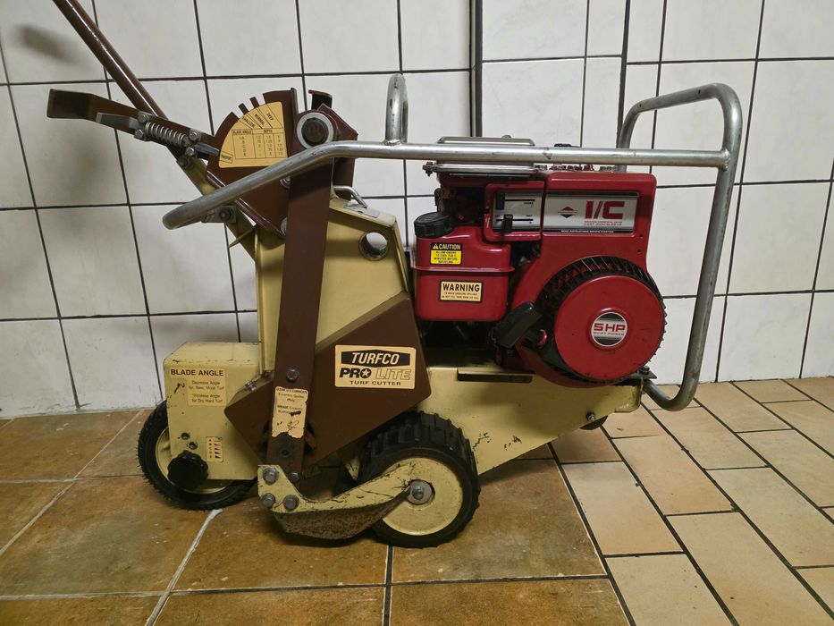 Brouwer Wycinarka Darni Ryan obrzynarka do trawników Turfco Toro Rink