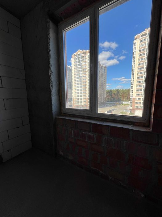 Трикімнатна квартира. Швидкий виїзд на Київ. Без комісії!