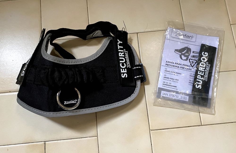 Arnês preto e reflector cão - NOVO