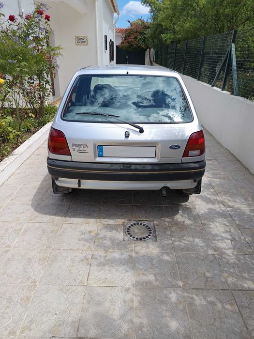 Vende-se Ford Fiesta 1.1
