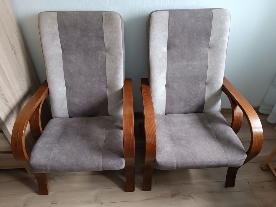 Fotele 2 sztuki tapicerowane jak nowe