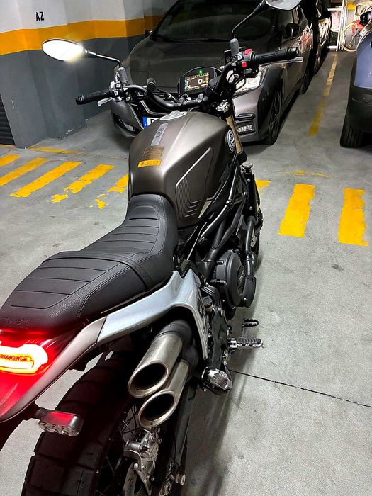 Benelli Leoncino 800 Trail Scrambler