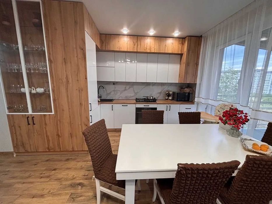 таунхаус з меблями Пасічна підходить під держ програми