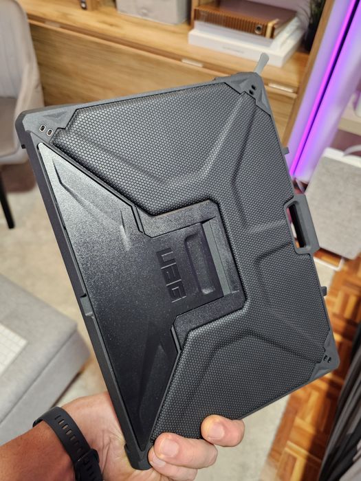 Protecção Capa UAG Microsoft Surface Pro 8