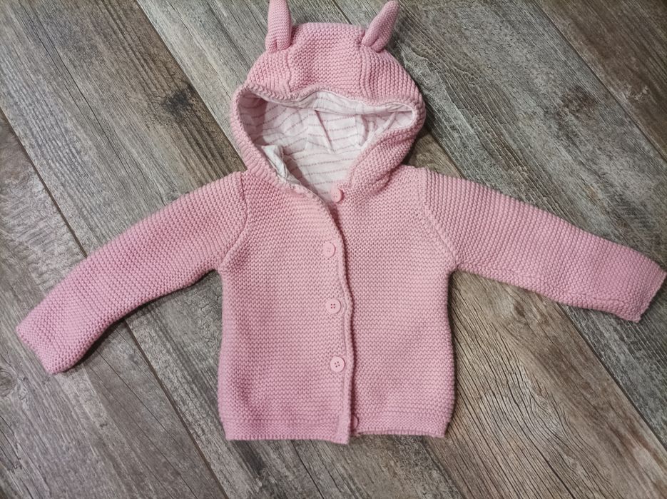 Sweterek dziewczęcy 6-9 m- cy