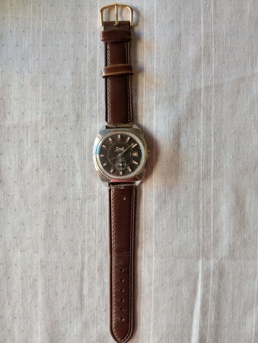 Relógio homem, de corda, marca Zimal