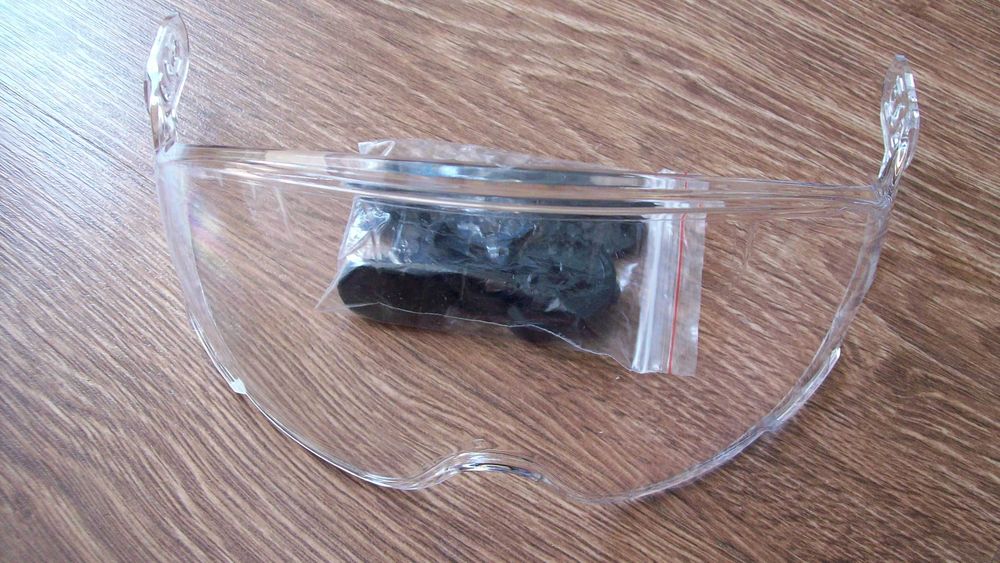 Kask ochronny Aloamegs z akcesoriami