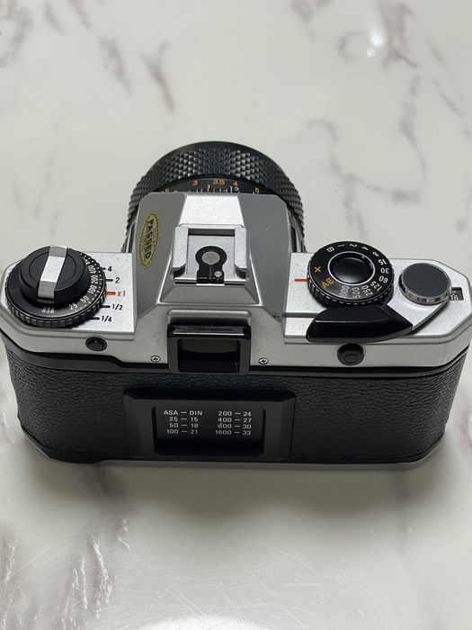 YASHICA FX-D QUARTZ aparat analogowy stan bardzo dobry