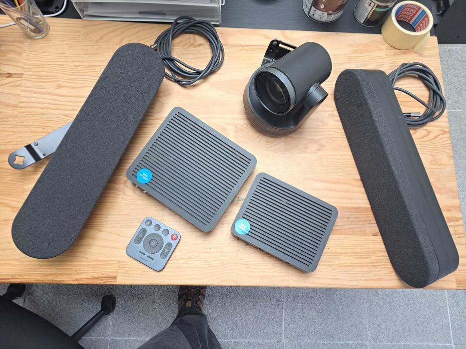 Sistema de Videoconferência Rally Plus Logitech