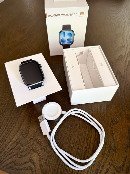 Huawei Watch Fit 5 czarny smartwatch