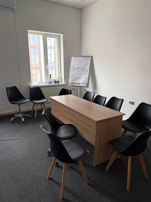 Приміщення 68м2. ГЕРОЇВ УПА 73 . Власник