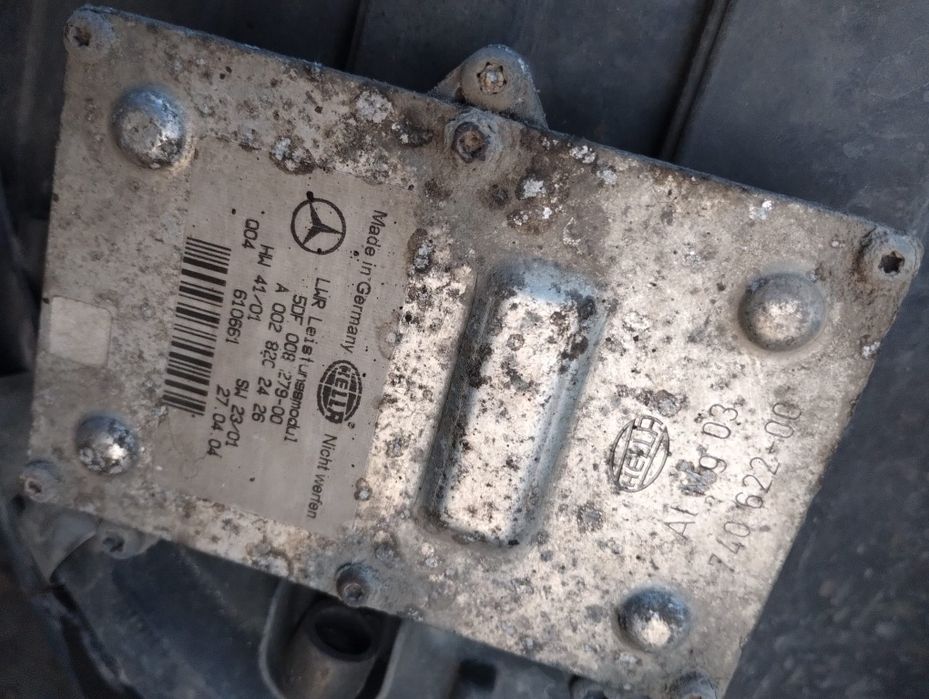 Lampa Xenon Mercedes w211 kompletna