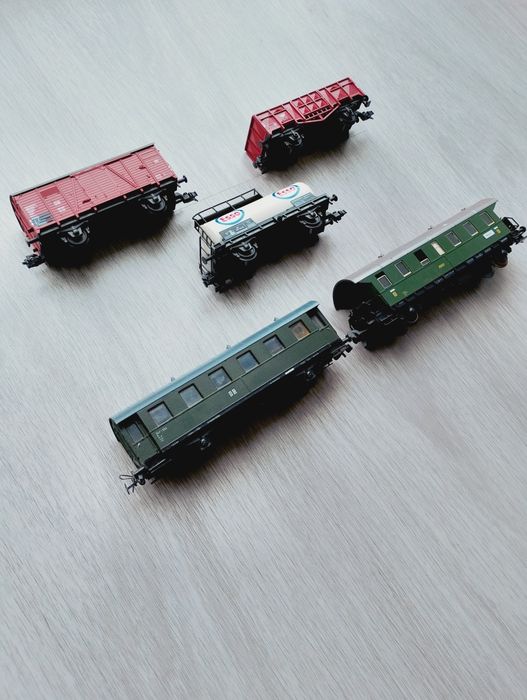 Conjunto de 5 vagões Fleischmann H0 1:87