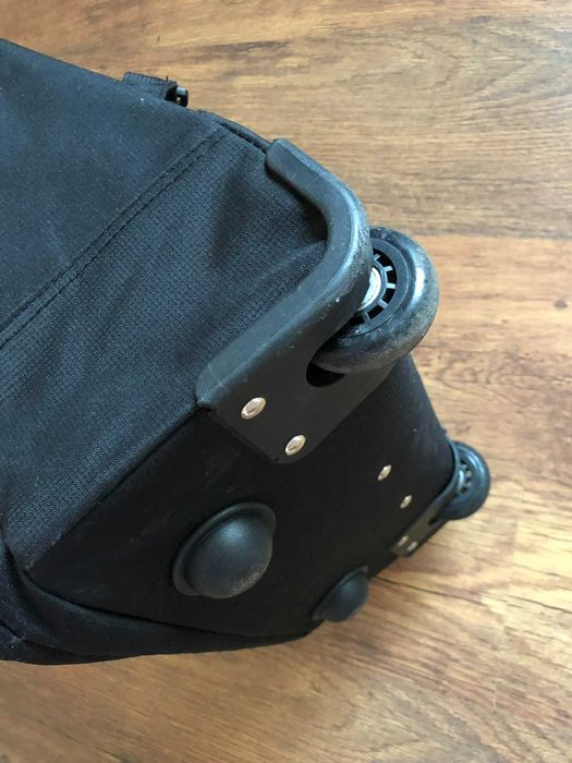 Большой рюкзак чемодан на колесах Cockpit для путешествий и поездок