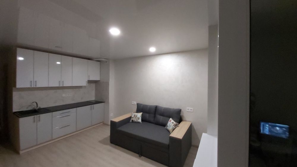 Здається нова студія м.Теремки пішки