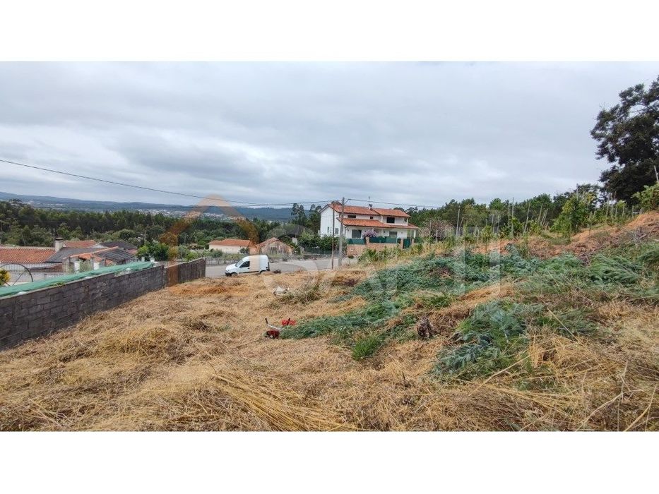 Terreno Urbano à Venda em Condeixa — Anobra, Coimbra