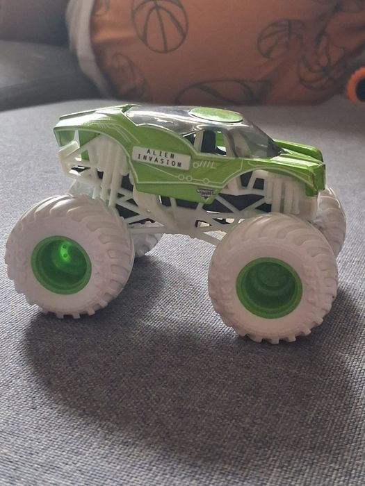 Monster track Hotwheels
