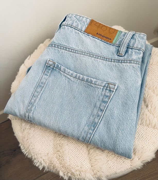 Jeansy Mom fit Stradivarius Roz.38