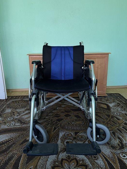 Manualny wózek inwalidzki